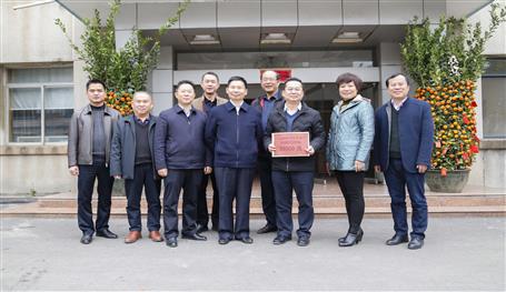 暖心！侯立林到公司送來春節(jié)慰問